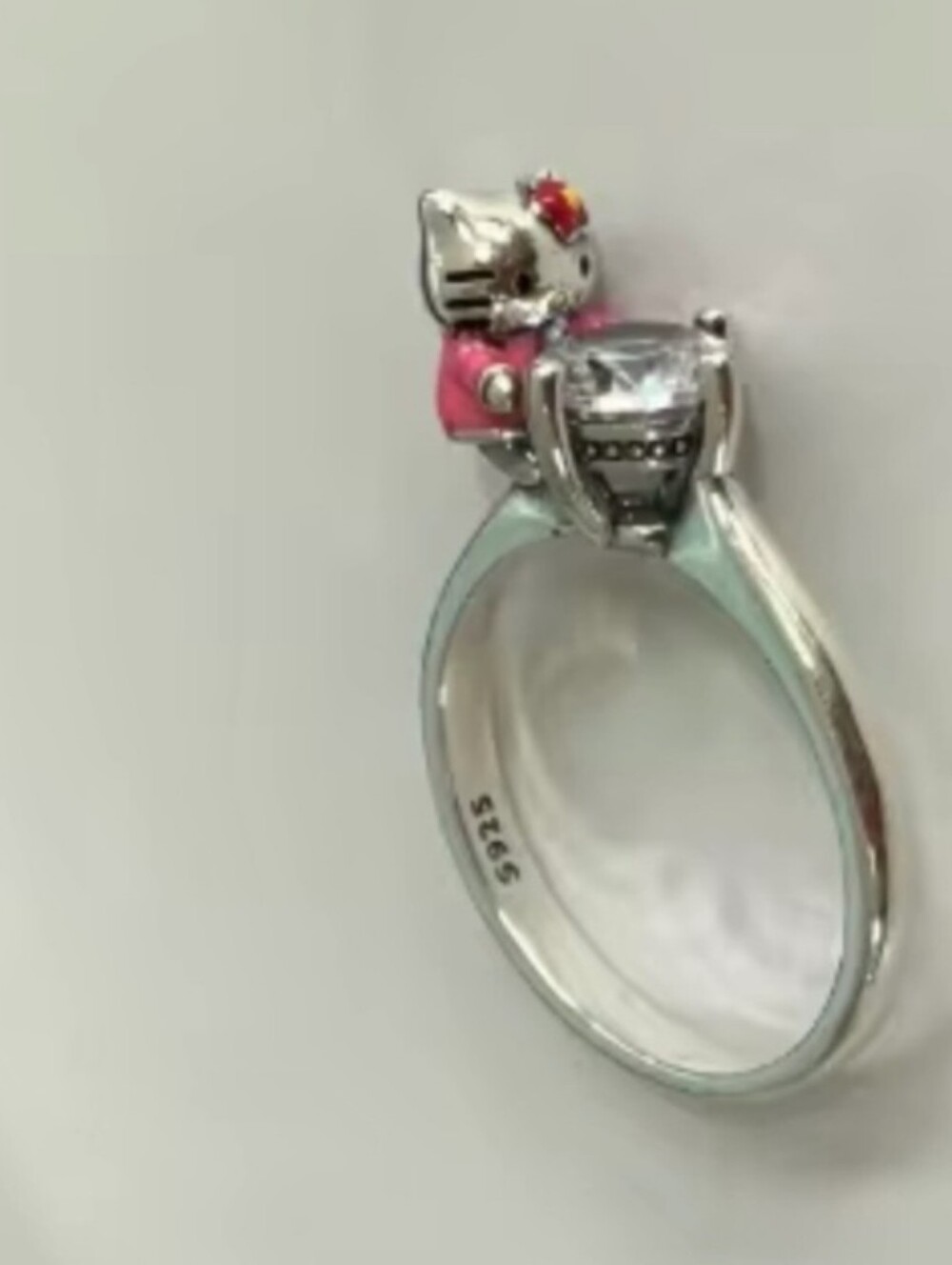 EXCLUSIVE - Hello Kitty Officially Licensed 925 Sterling Silver & CZ Ring (Sz 8) - Picture 7 of 9